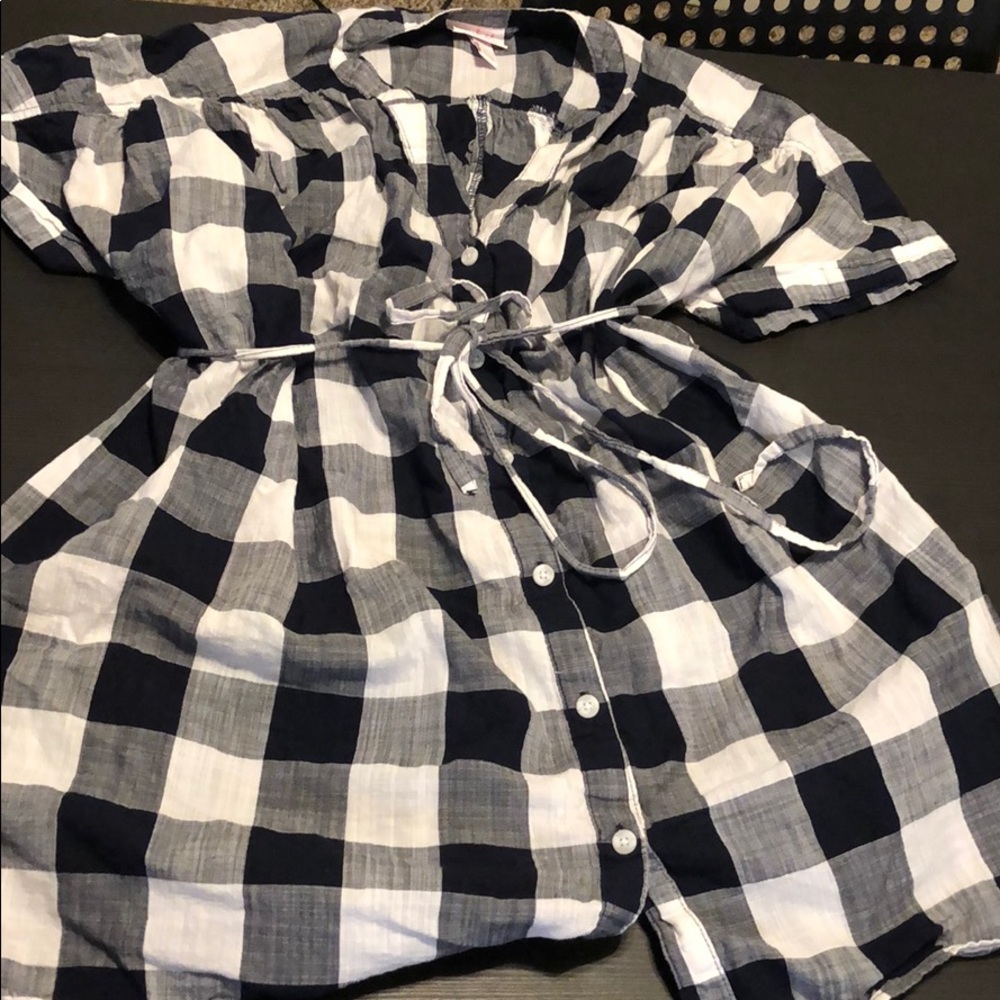 Target flowing maternity shirt